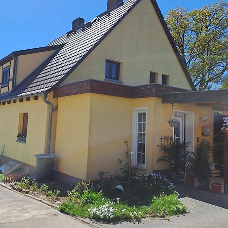 Unterkunft Mohr Wiesenburg Exteriör bild